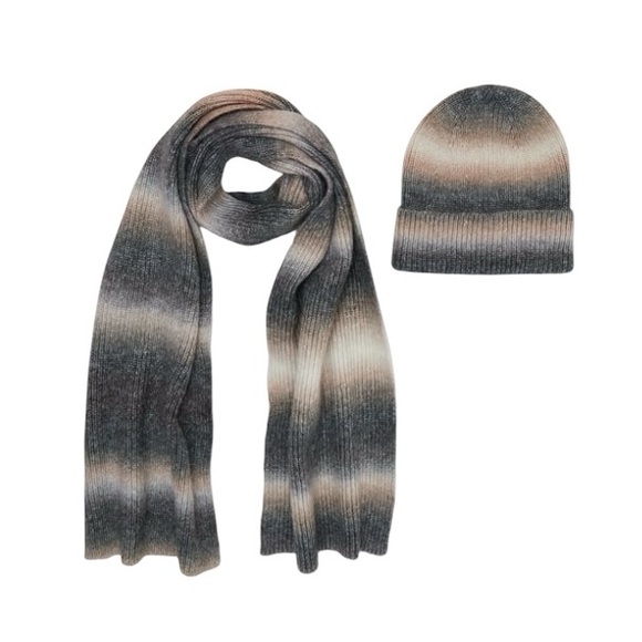 Time And Tru Ombre Tie Dye Beanie And Scarf Set - Picture 7 of 10
